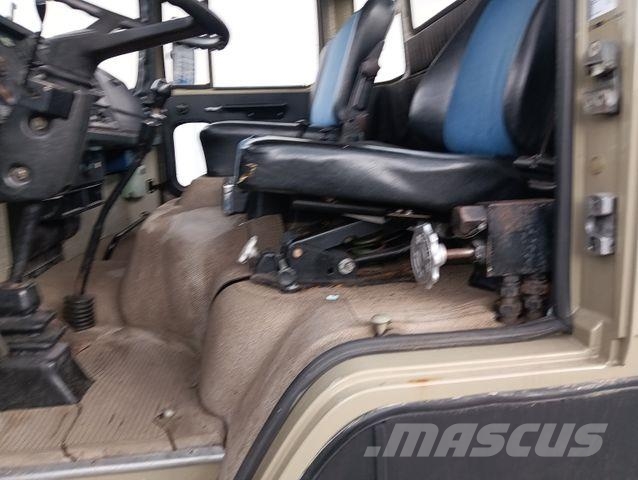 Magirus Deutz 320D19 FA 4x4 Blatt Schalter 3-Seiten Kipper Bañeras basculantes usadas