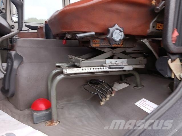 MAN 16:240 FAK 4x4 Blatt orig.57tkm 5000L Tank Pumpe Saug- und Druckwagen