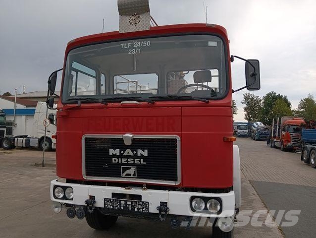 MAN 16:240 FAK 4x4 Blatt orig.57tkm 5000L Tank Pumpe Saug- und Druckwagen
