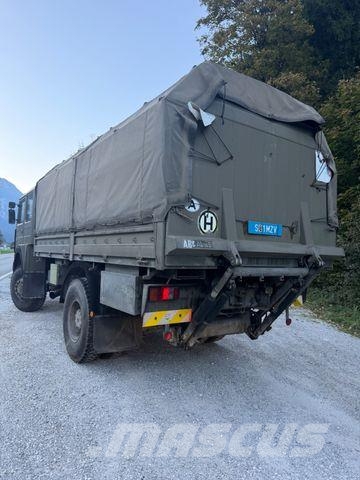 MAN 19.281 4X4 FAHRSCHULE 128000 KILOMETER 2 STÜCK Caminhões com cortinas laterais