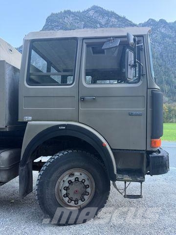 MAN 19.281 4X4 FAHRSCHULE 128000 KILOMETER 2 STÜCK Caminhões com cortinas laterais