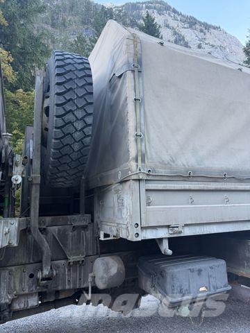 MAN 19.281 4X4 FAHRSCHULE 128000 KILOMETER 2 STÜCK Caminhões com cortinas laterais