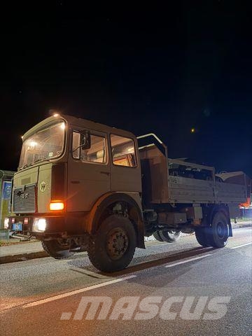 MAN 19.281 4X4 FAHRSCHULE 128000 KILOMETER 2 STÜCK Caminhões com cortinas laterais