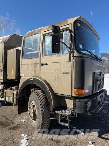 MAN 19.281 4X4 FAHRSCHULE 128000 KILOMETER ERSTER AT Camión con caja abierta