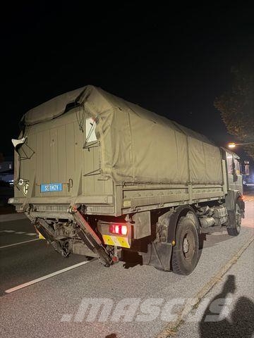 MAN 19.281 4X4 FAHRSCHULE 128000 KILOMETER 2 STÜCK Caminhões com cortinas laterais