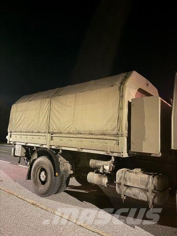 MAN 19.281 4X4 FAHRSCHULE 128000 KILOMETER 2 STÜCK Caminhões com cortinas laterais