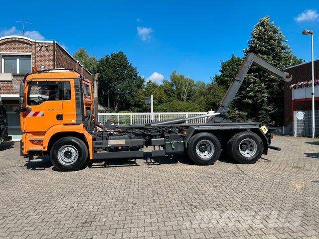 MAN 26.400 TGA Abroller 6x4 Winterdienst Koukkulava kuorma-autot