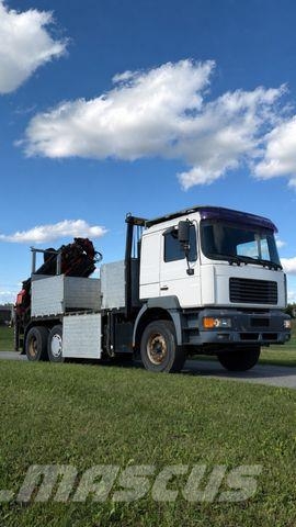 MAN 33.464 6x4 Blatt Blatt PK 35000 Funkfernsteuerun Kranwagen