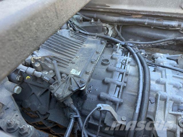 MAN 35.440. 8x4 org 335 Tkm mit Nebenantrieb Scheckh Camiones chasis