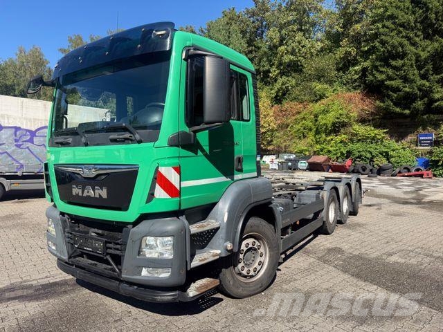 MAN 35.440. 8x4 org 335 Tkm mit Nebenantrieb Scheckh Camiones chasis