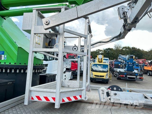 MAN 7.180 mit Böcker Dachdeckerkran bis 37 m 37-4000 Kranwagen
