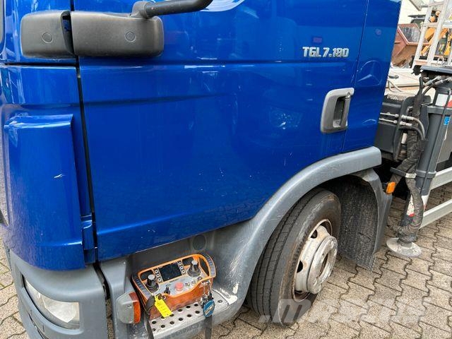 MAN 7.180 mit Böcker Dachdeckerkran bis 37 m 37-4000 Kranwagen
