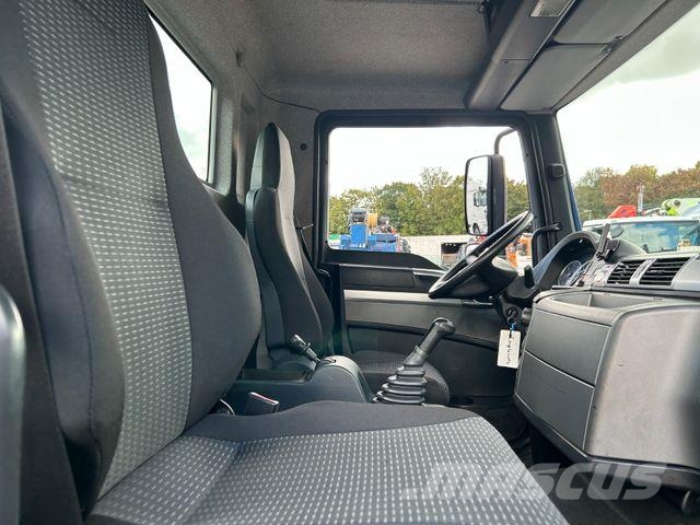 MAN 7.180 mit Böcker Dachdeckerkran bis 37 m 37-4000 Kranwagen