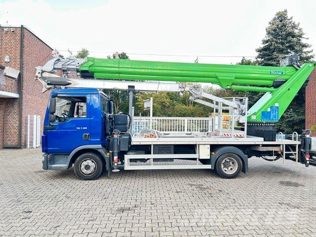 MAN 7.180 mit Böcker Dachdeckerkran bis 37 m 37-4000 Kranwagen
