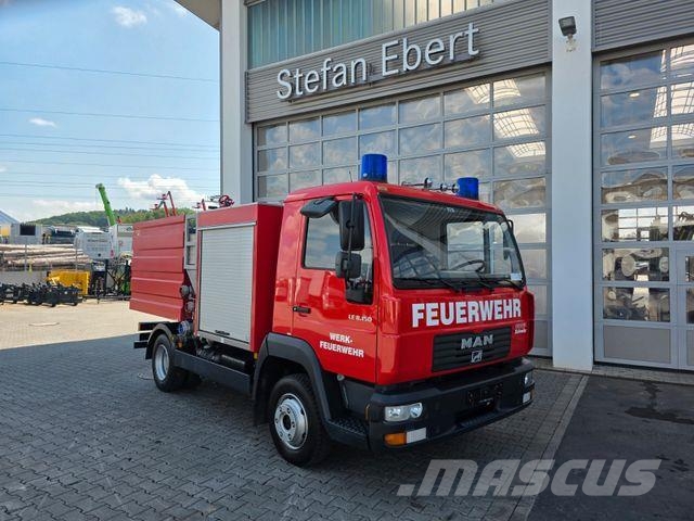 MAN 8.150 Feuerwehr Schaum-Löschfahrzeug SLF 25/25 شاحنات أخرى