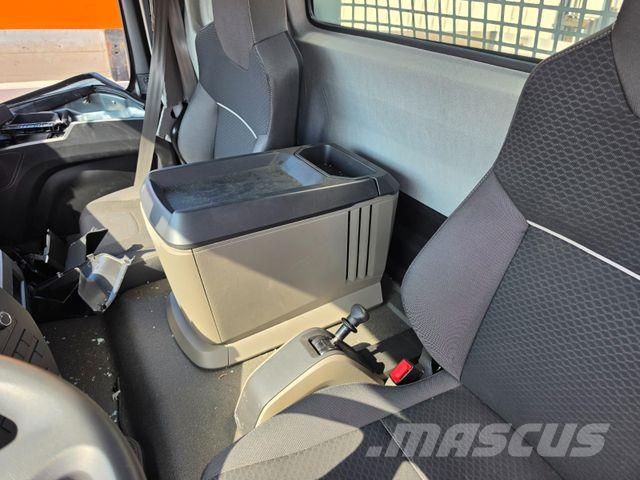 MAN 8.220 Camiones con chasís y cabina