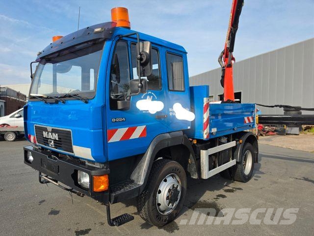 MAN 8.224 4x4 Palfinger Camiones grúa