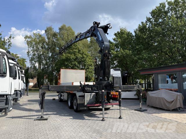 MAN F2000 28.414 6X4 Effer 685 Montagekran 33 Meter Camiones grúa