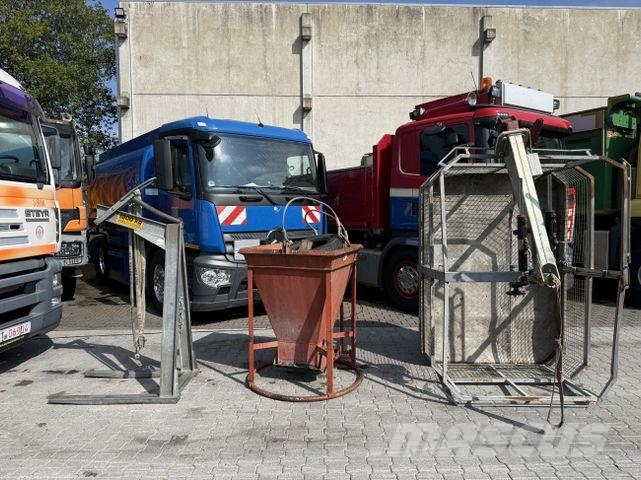 MAN F2000 28.414 6X4 Effer 685 Montagekran 33 Meter Camiones grúa