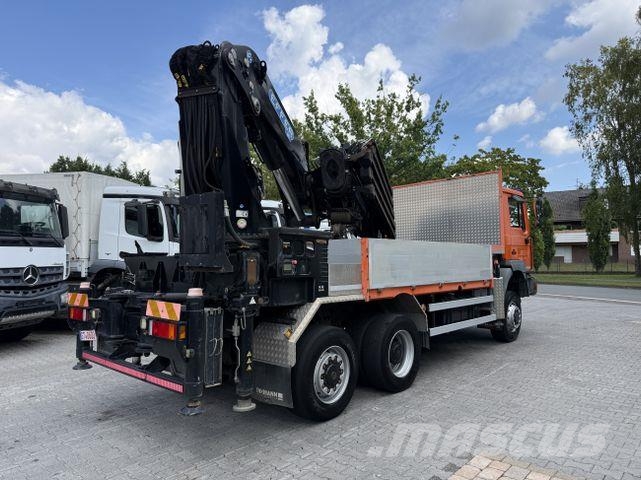 MAN F2000 28.414 6X4 Effer 685 Montagekran 33 Meter Camiones grúa