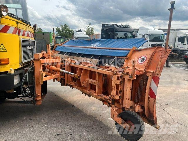 MAN F8 Winterdienst Räumschild Tankbilar