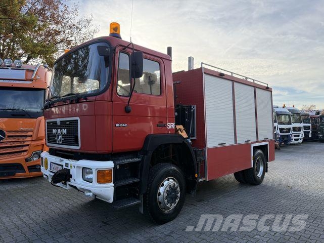 MAN F90 16.242 4X4 / Feuerwehr Chassis met cabine