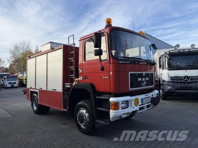 MAN F90 16.242 4X4 / Feuerwehr Pojazdy pod zabudowę