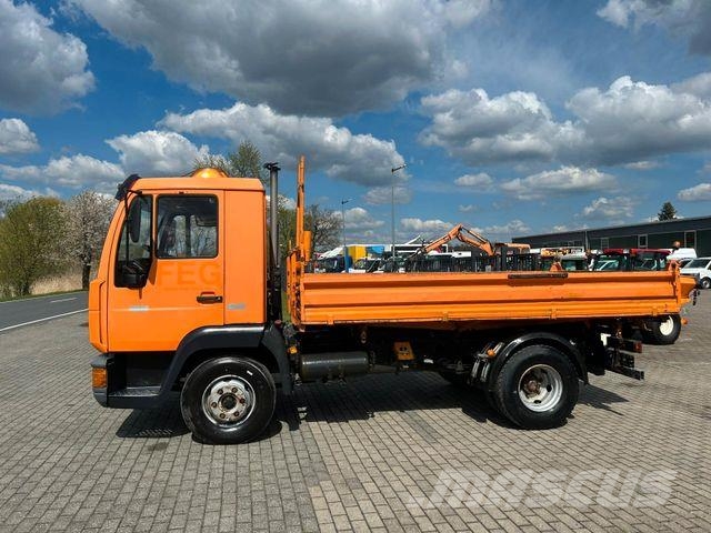 MAN L 2000 Tipper trucks