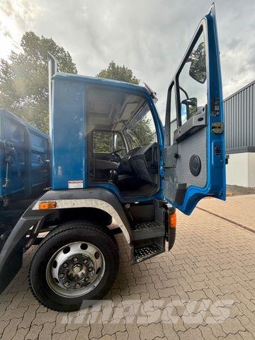 MAN L82 - 15.220 - 279 Tkm - Kipper - Kran Truck mounted cranes