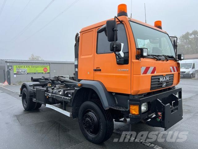 MAN LE 280B 4x4 Abrollkipper/ATLAS/ARK144T/AC/9720kg Camion ampliroll