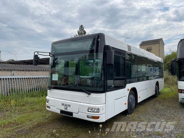 MAN MIDI A 76 35 NM 223 KLIMA 252.037 km CH Bus Intercity bus