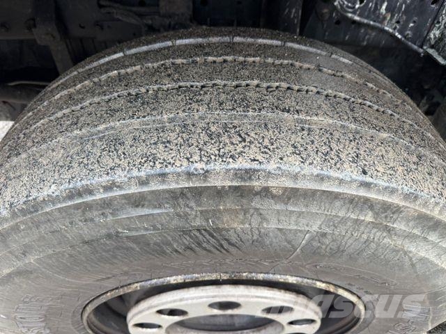 MAN ÖAF 30-414 FLNC 6X2 ABROLLK. BLATT LUFT ABS KLIM Camion benne