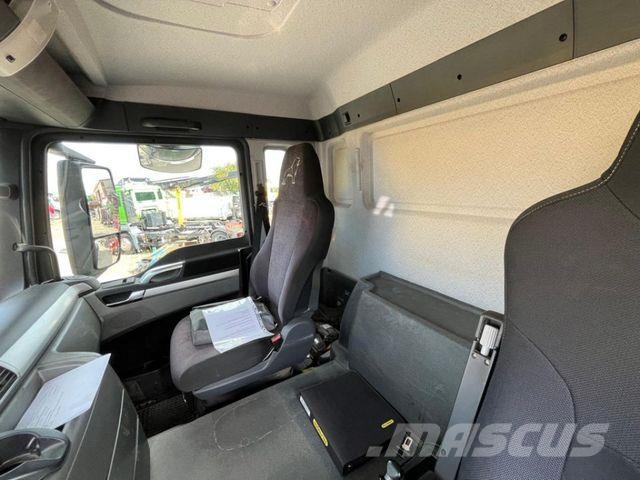 MAN TG-S 26.400 6x2-2 BL 3-Achs Kipper Kran +Funk+Gr Savivarčių priekabų vilkikai