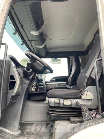 MAN TG-S 26.400 6x2-2 BL 3-Achs Kipper Kran +Funk+Gr Tipper trucks