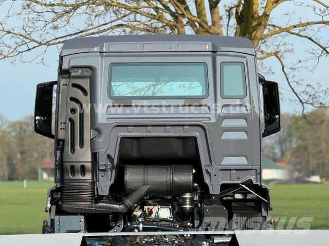 MAN TG3 33.520 6x6 BB Retarder Expeditionsmobil Chassis Cab trucks
