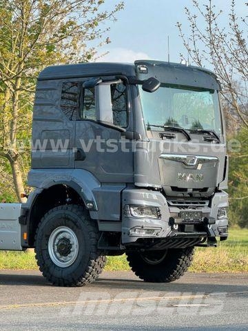 MAN TG3 33.520 6x6 BB Retarder Expeditionsmobil Chassis Cab trucks