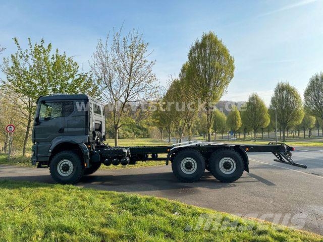 MAN TG3 33.520 6x6 BB Retarder Expeditionsmobil Chassis Cab trucks