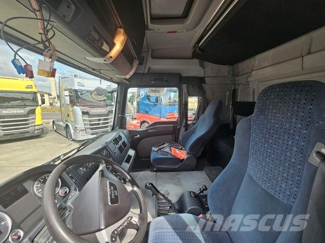 MAN TGA 15. 280 * KOFFER MIT SCHLAFKABINE & ANHÄNG Camiones con caja de remolque