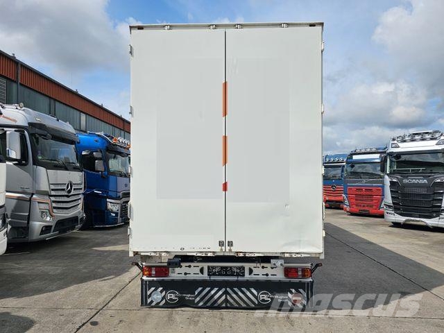 MAN TGA 15. 280 * KOFFER MIT SCHLAFKABINE & ANHÄNG Camiones con caja de remolque