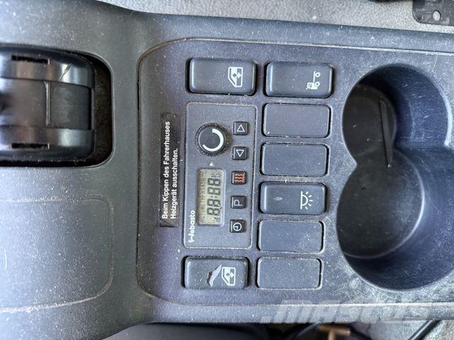 MAN TGA 18.360 / Steyr 18S36 Rotes Kreuz Camion ampliroll