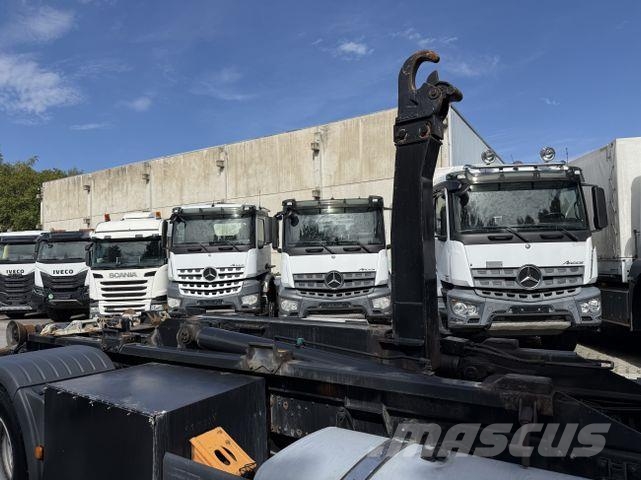 MAN TGA 18.360 / Steyr 18S36 Rotes Kreuz Camion ampliroll