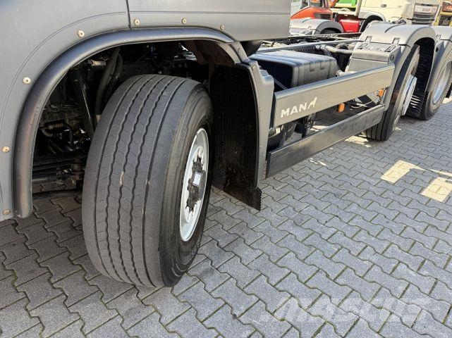 MAN TGA 26.430 6X4H/4 BL Camiones con chasís y cabina