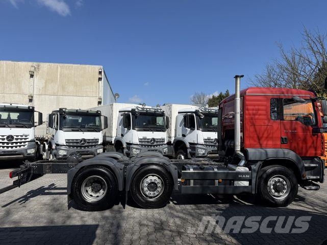 MAN TGA 26.430 6X4H/4 BL Camiones con chasís y cabina