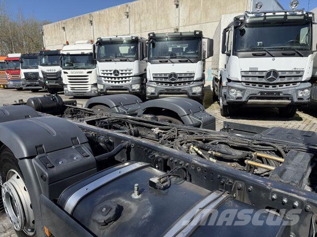 MAN TGA 26.430 6X4H/4 BL Camiones con chasís y cabina