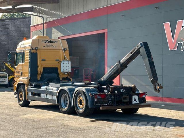 MAN TGA 26.480 6x2-2 BL VDL S-21 Schubarm AK 훅 리프트 트럭