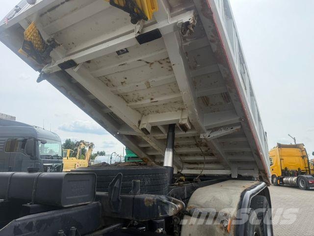 MAN TGA 26.XXX FKI 6x4 BB Camiones bañeras basculantes o volquetes