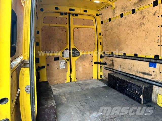 MAN TGE 3.140 4x2 Kastenwagen mit Ladebordwand Lieferwagen
