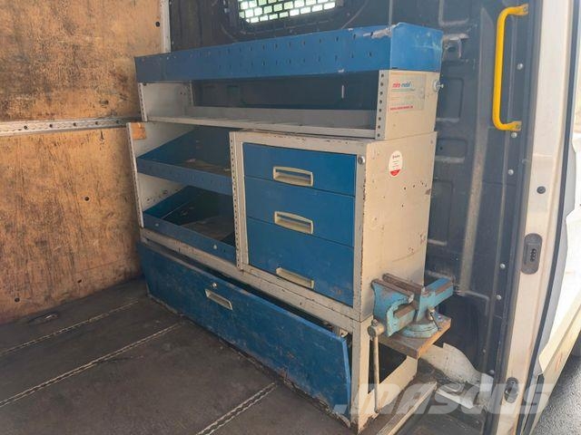 MAN TGE 3.140 4x2F SB Kastenwagen mit Werkbank パネルバン