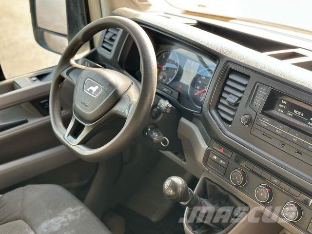 MAN TGE 3.140 4x2F SB Kastenwagen mit Werkbank パネルバン
