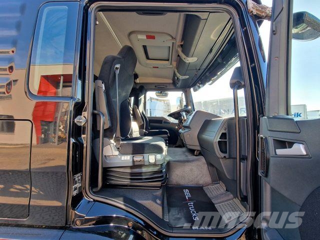 MAN TGL 8.220 4X2 BL / Xenon / Alu-Felgen Járműszállítók